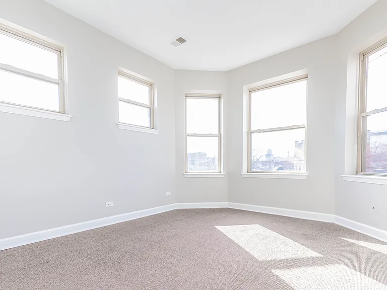 7722 S Cornell Ave — Photo 16
