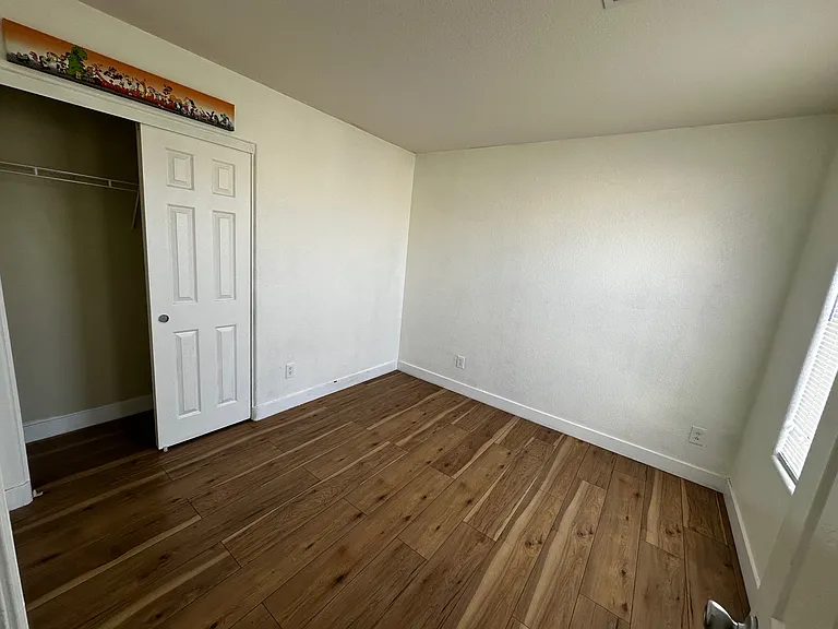 5927 Mount Flora Ct — Photo 15