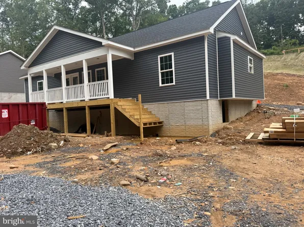 242 Howellsville Rd, Front Royal, VA 22630