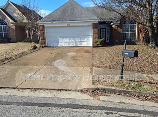 2777 Misty Valley Dr, Arlington, TN 38002
