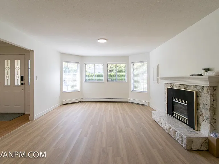 66XX Nolan St — Photo 6