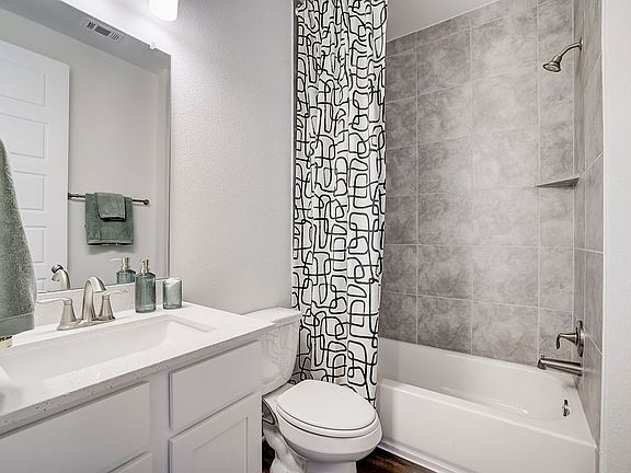 192-web-or-mls-Schultz-Ln-Unit-2503-033