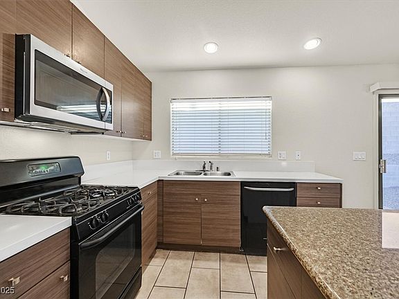 4th image of 5725 Copper Sun Ct