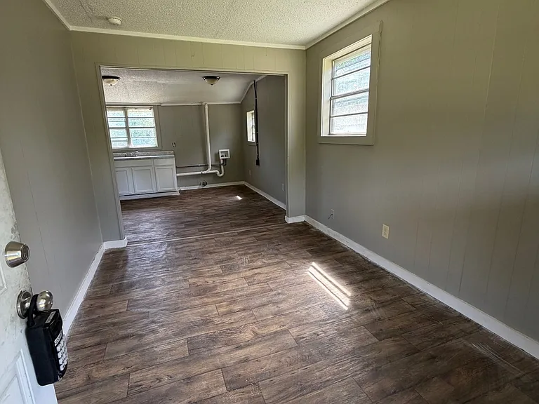 1009 Compress St #C — Photo 2