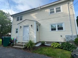 12 Mace Rd APT 4, Hampton, NH 03842