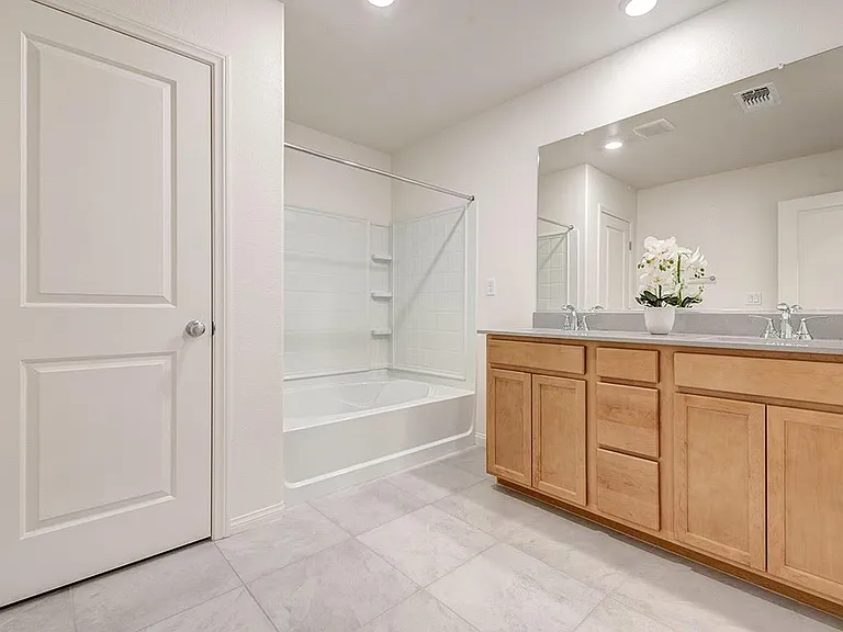 9866 Ravenswood Peak Ave — Photo 20