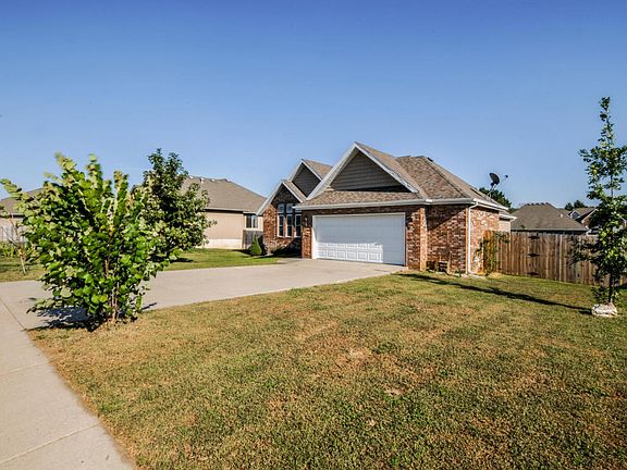 2nd image of 194 N Meadowlark Dr