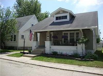 3rd image of 1116 Scudder St