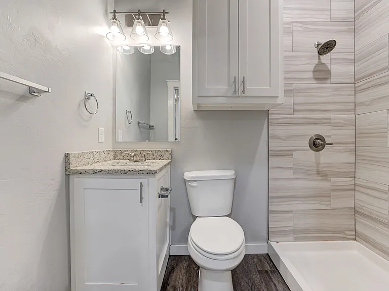 207 W Apache St — Photo 20