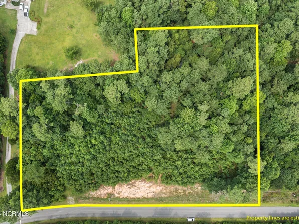 283 Plantation Drive, Swansboro, NC 28584