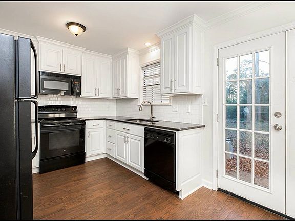 2nd image of 1802 Alden Ln #1
