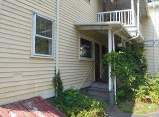 38 Richardson St #1R, Newton, MA 02458