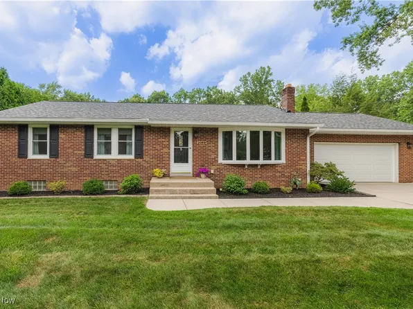 2049 Echo Rd, Stow, OH 44224