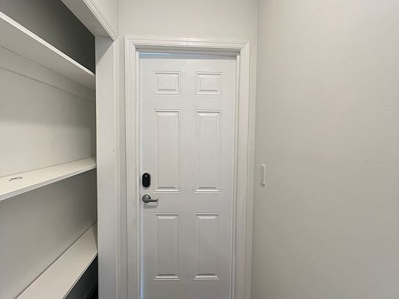 4th image of 181 Dwight St #1