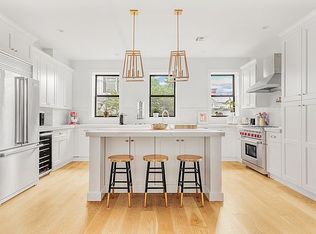 431 Eastern Pkwy APT 2, Brooklyn, NY 11216