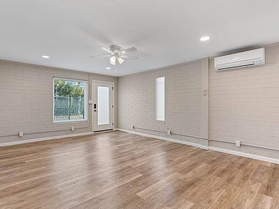 3rd image of 1606 E Catalina Dr #G