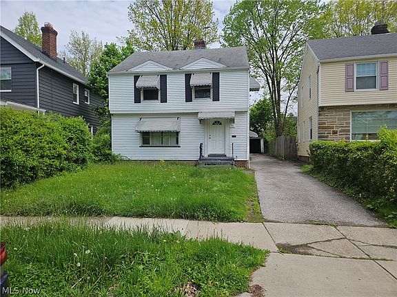 2nd image of 931 Yellowstone Rd