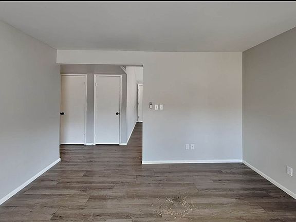 4th image of 9029 W Whitton Ave