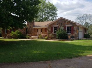 1609 Oak Grove Rd, Carrollton, GA 30117