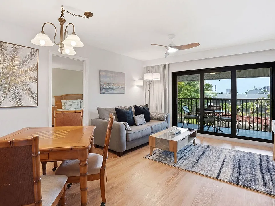 600 Neapolitan Way #3-ID1073562P