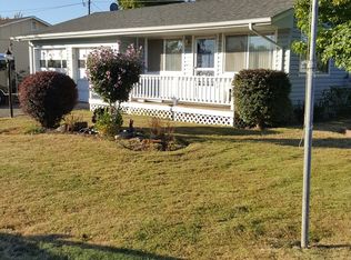 1394 Thompson Rd, Woodburn, OR 97071