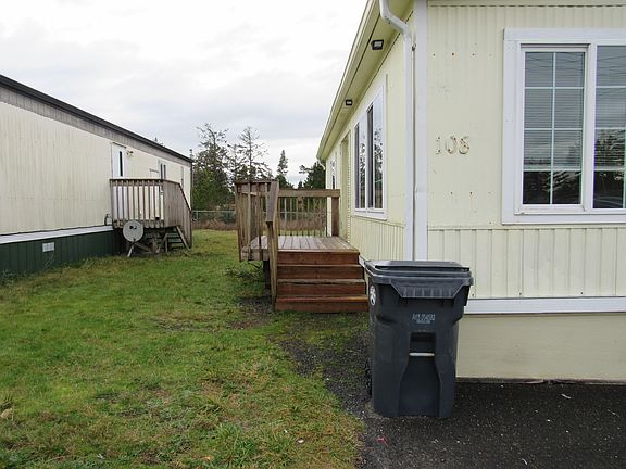 2nd image of 108 W Veterans Ave