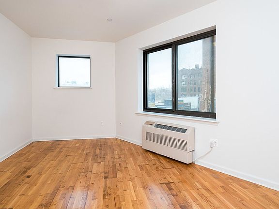 2nd image of 715 Flushing Ave APT 3B
