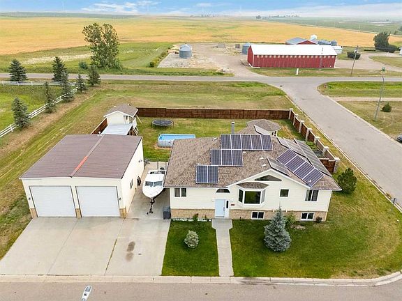 3rd image of 273 W Harvest Hills Rd