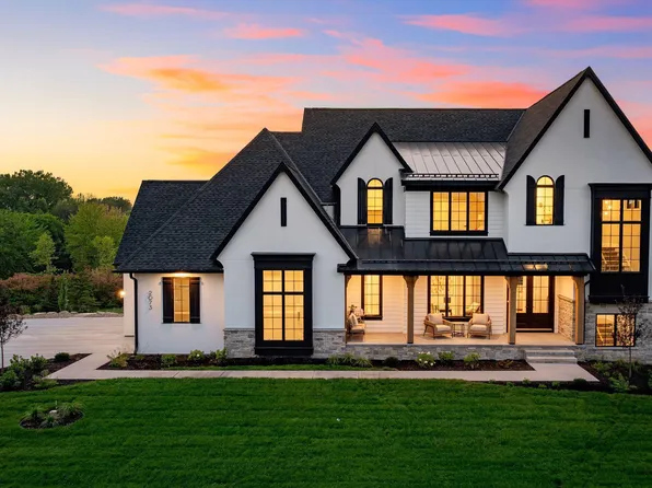 139 Westwood Ln, Wayzata, MN 55391