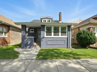 7943 S Bennett Ave, Chicago, IL