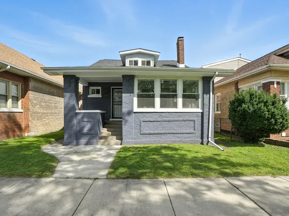 7943 S Bennett Ave, Chicago, IL 60617