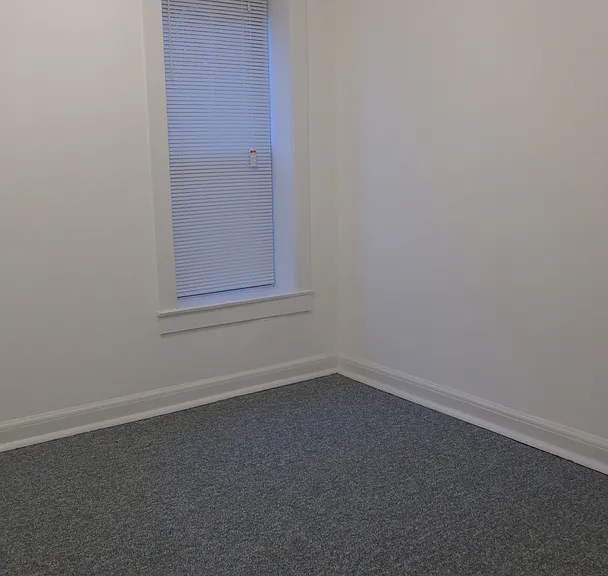 Webster Apartments — Photo 11