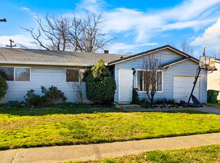 3310 Willow Ln, Anderson, CA 96007
