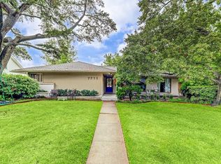 7711 Meadowbriar Ln, Houston, TX 77063