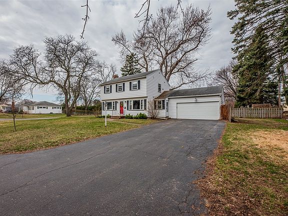 4th image of 556 Wimbledon Rd