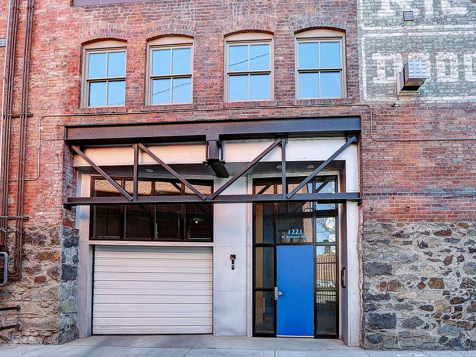 1st image of 1221 W Railroad Alley Ave
