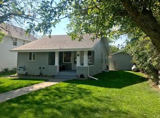 411 1st St W, Roundup, MT 59072
