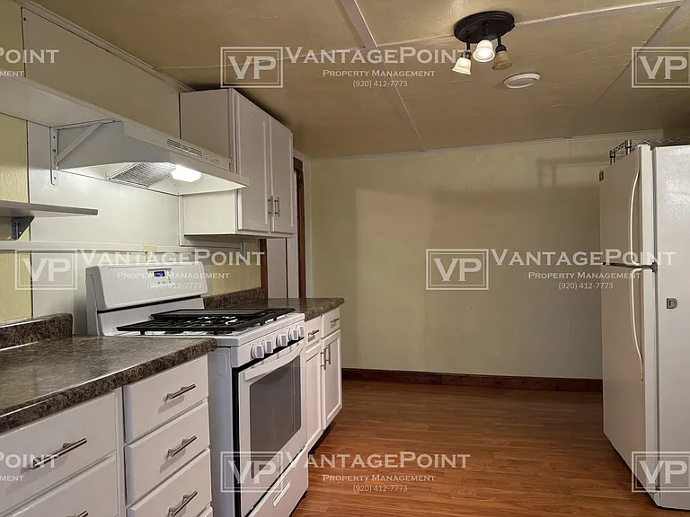 220 S Maple Ave — Photo 19