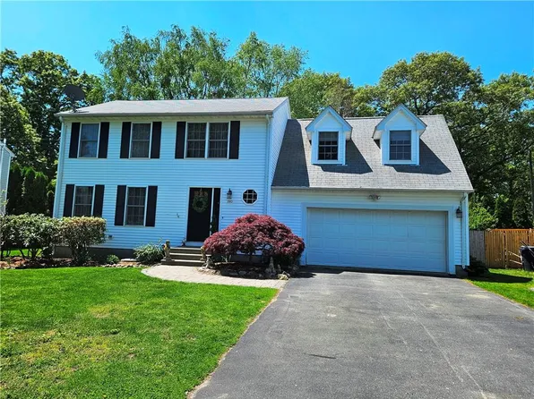 190 Arnolds Neck Dr, Warwick, RI 02886