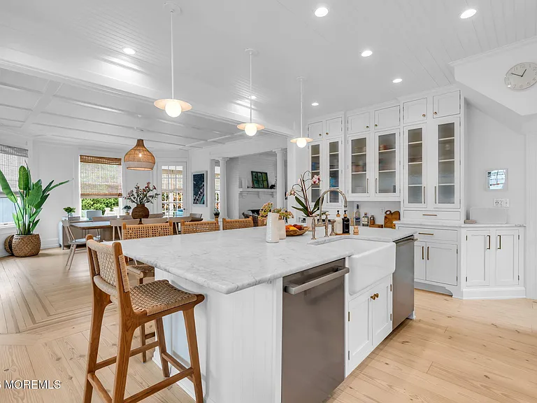 206 Brighton Ave — Photo 18