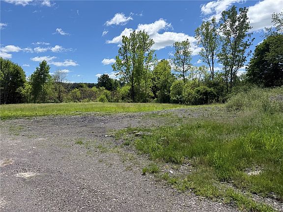 5th image of 1645 Forest Avenue Ext #17