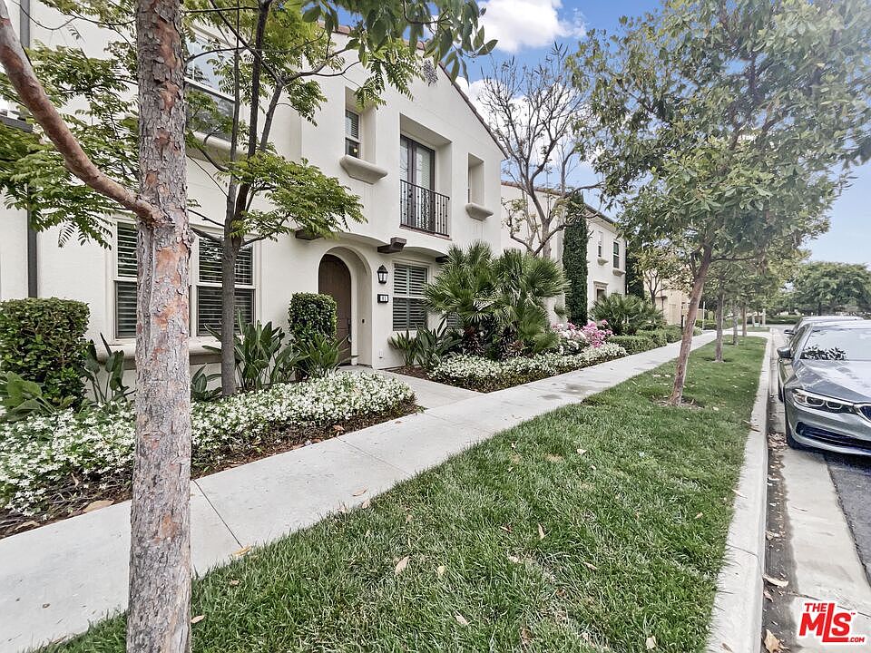 61 Emerald Clover, Irvine, CA 92620 Zillow
