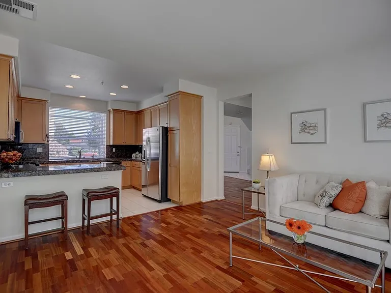 1567 Oak Point Ter — Photo 10