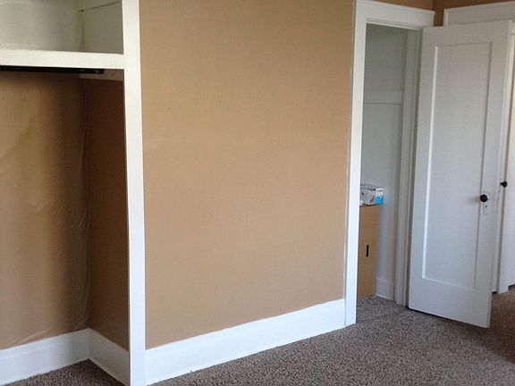 2nd image of 201 Linwood Ave APT 1