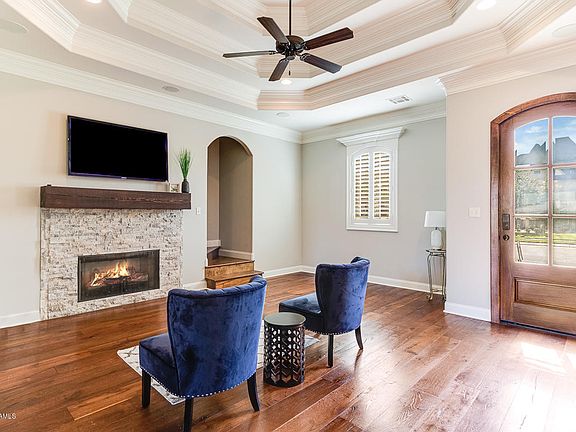 4th image of 315 Cypress View Dr