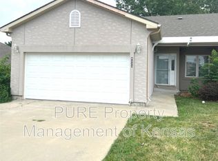 4333 NW 53rd Ter, Topeka, KS 66618