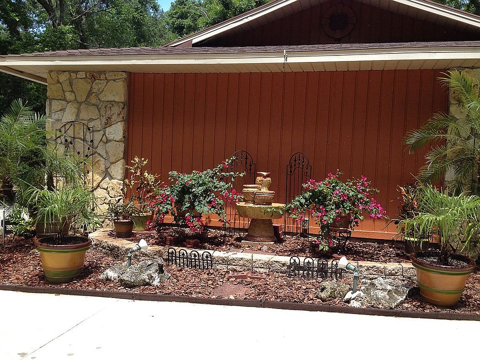 2nd image of 5516 NW 61st Ln