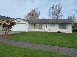 4466 Constitution Ln, Longview, WA 98632