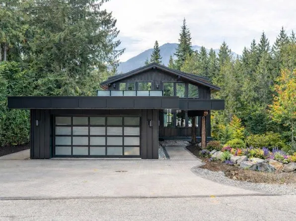 3005 Brio Entrance, Whistler, BC V8E 0B8