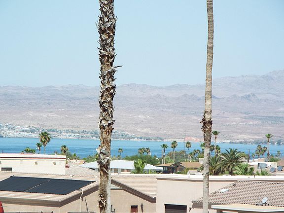 4th image of 600 Via Del Lago
